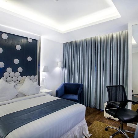 Grace 21 Smart Hotel Дака Екстериор снимка